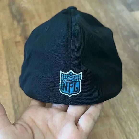 NFL Reebok Carolina Panthers Hat - Picture 4 of 10